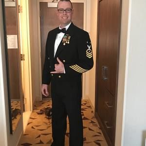 Meet your Posher, Cory